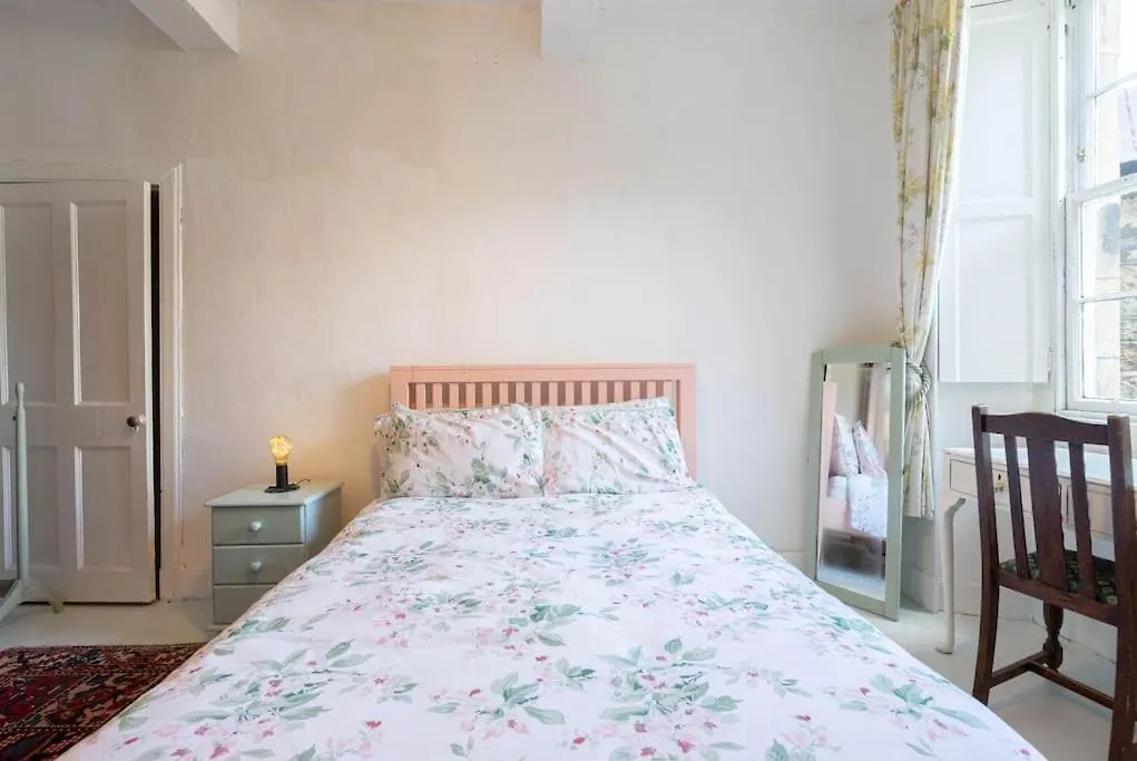 Central Claremont Townhouse إدنبرة بيت للعطل